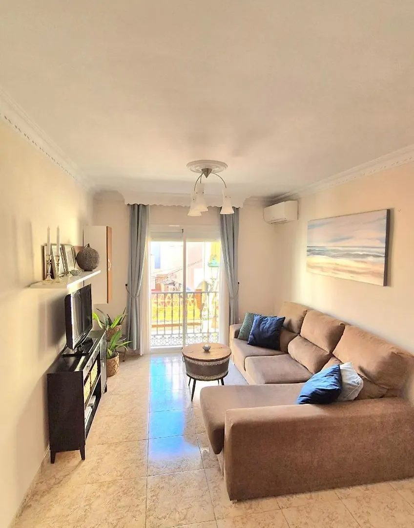 Trevlig 4 Baedds Laegenhet I Nerja! Apartment 0*, Nerja